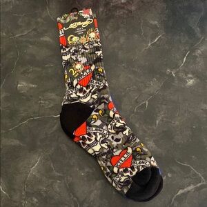 2 Pair Ed Hardy Cushioned Crew Socks 
Men’s Shoe Size: 6-12